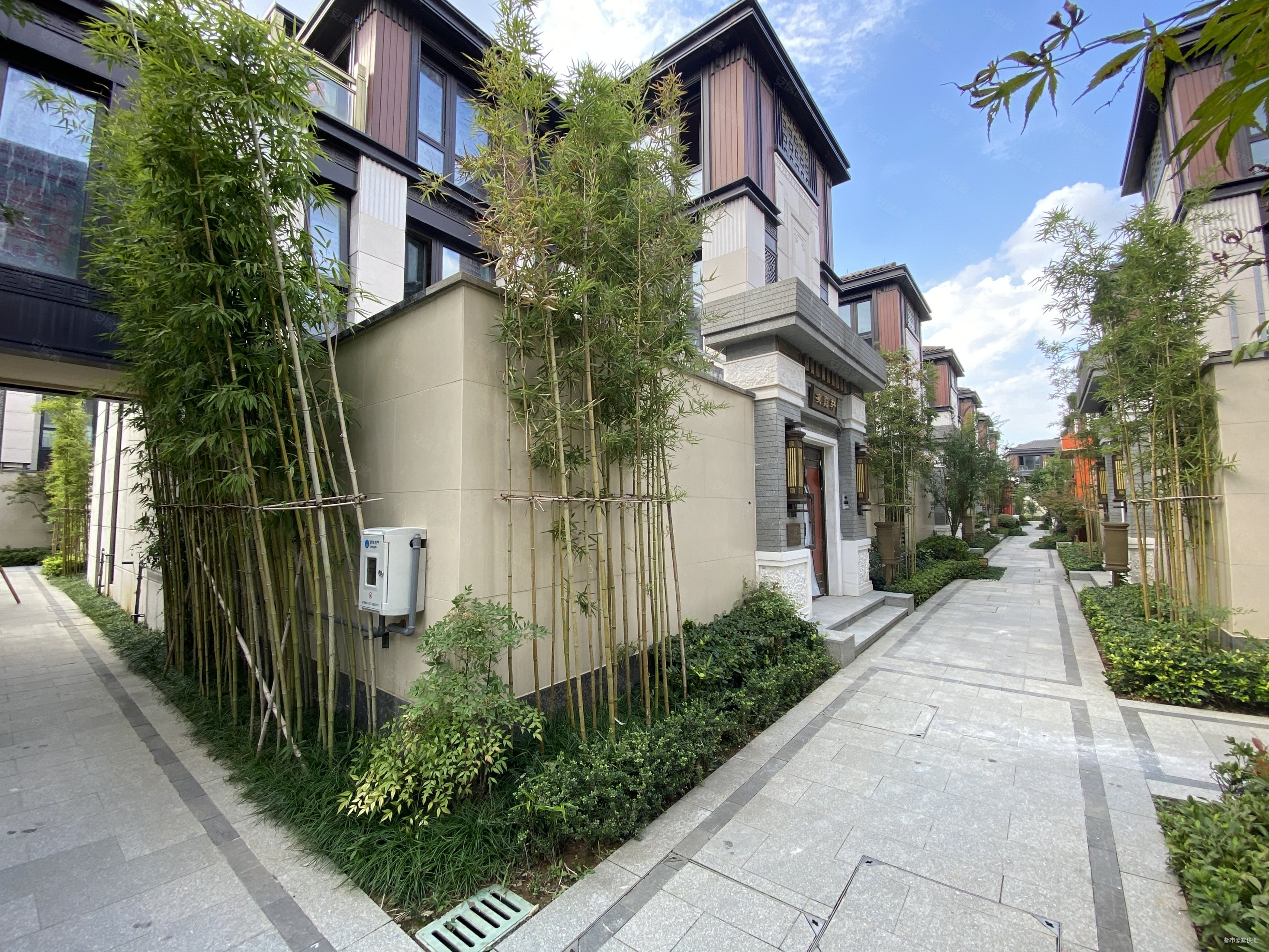 泰禾杭州院子5室2厅4卫157.4㎡南1200万