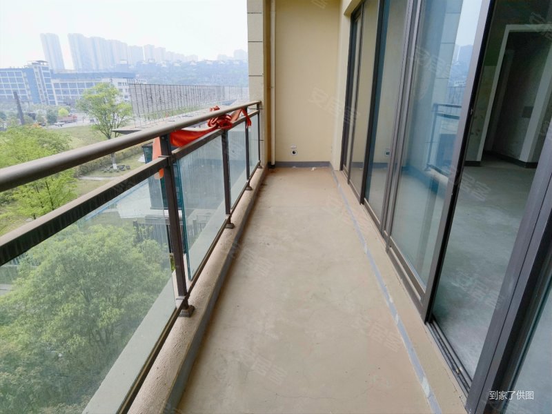 近轻轨,近东站,四房洋房,千屿(一期)二手房,153万,4室2厅,2卫,141平米