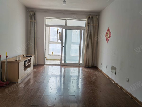 青岛李沧重庆路蓝山湾一期蓝山湾一期 空房可配家具房 源采光好,南北