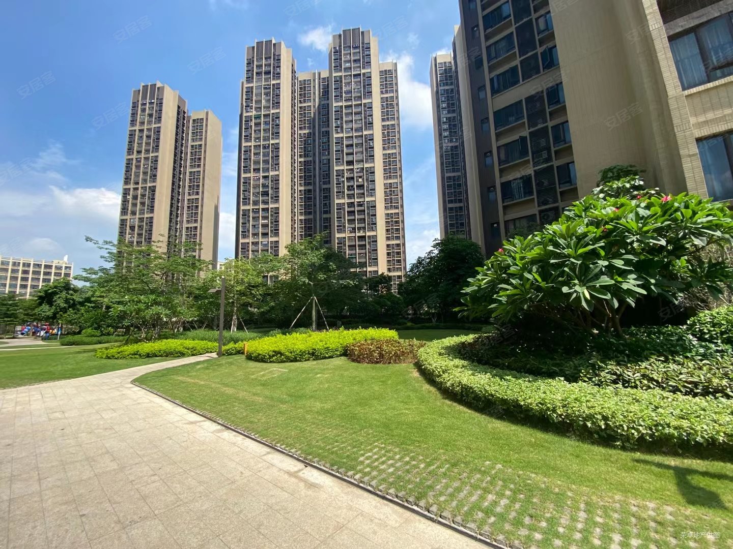 金沙洲时代水岸二期高层望江三房全层定制低于市场20万