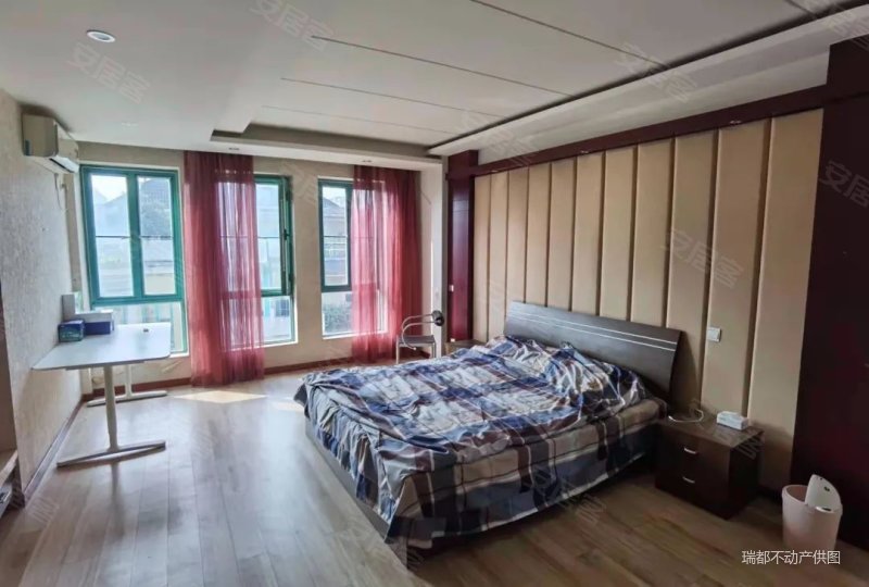 成都房产网>成都二手房>武侯二手房>桐梓林二手房>锦官新城东区(别墅)