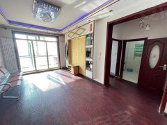 滨才城电梯两室一厅拎包入住价格便宜可三个月