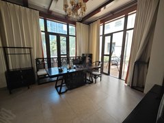 澄迈老城老城城区盈滨半岛 独栋别墅 带花园和露台 中央空调  半年起租出租房源真实图片