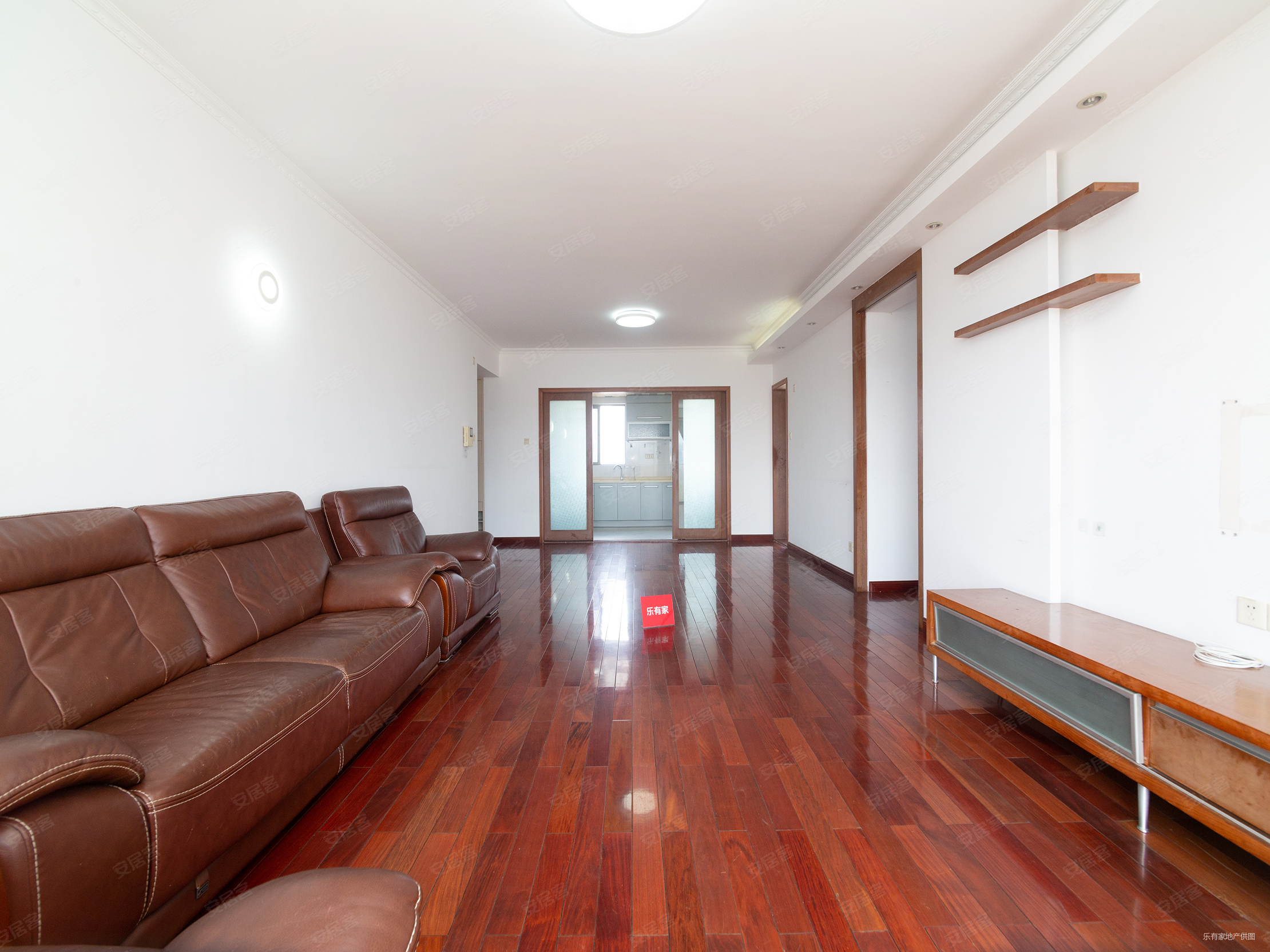 盛世鹏程花园4室2厅0卫147.93㎡南北1040万