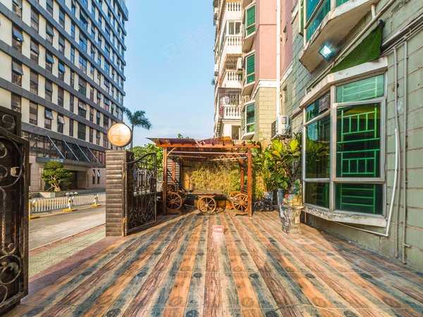 深圳龙岗龙城国际碧湖花园(龙岗)喜欢院子的看过来,龙潭公园旁一楼