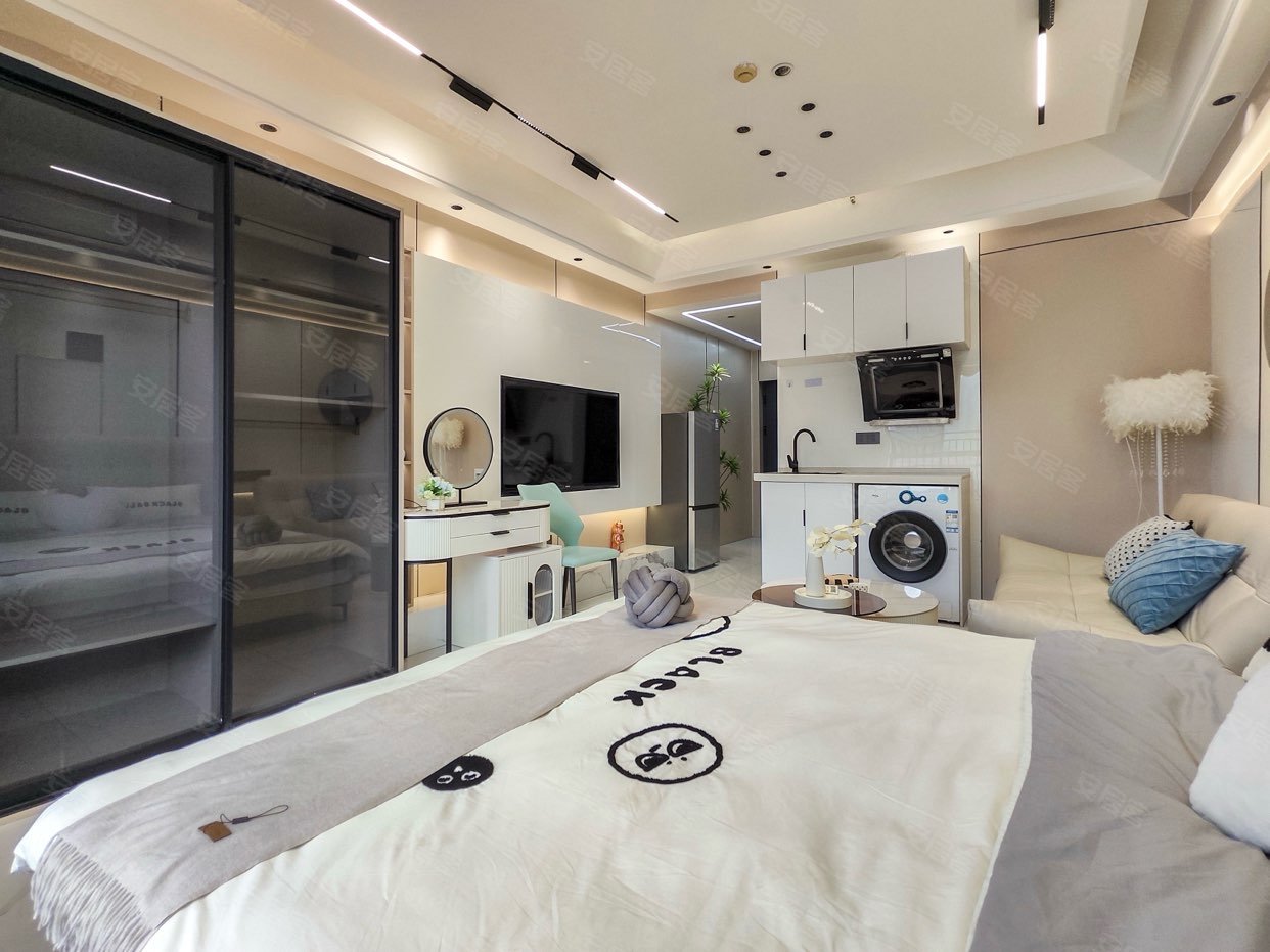 原图实拍实价！IFS国金中心五一广场定王台！一室一厅拎包入住