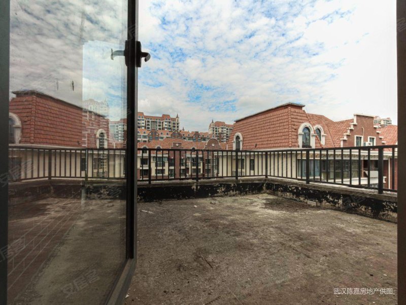 急售洋房复式送超大露台阁楼证满新华联青年城有钥匙