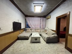 达州渠县万兴广场一小，3中附近，3房2厅2卫，家具家电齐全出租房源真实图片