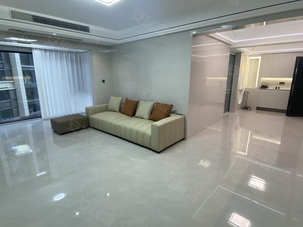 福州长乐吴航中发首府一期永荣广场 中发首府居家精装大三房 配套齐全