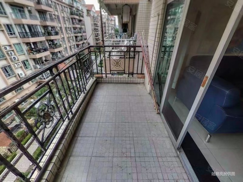 景华苑四房朝南向安静位置宜居家有钥匙随时可以看房