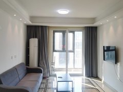 武汉黄陂横店无中介菲，押一付一，刚做完保洁，客厅有柜机，电视，三房配齐出租房源真实图片