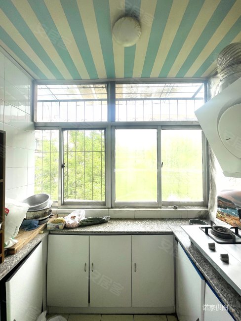 燕宇花园 中间楼层 近医院 近地铁 满五   南北通透