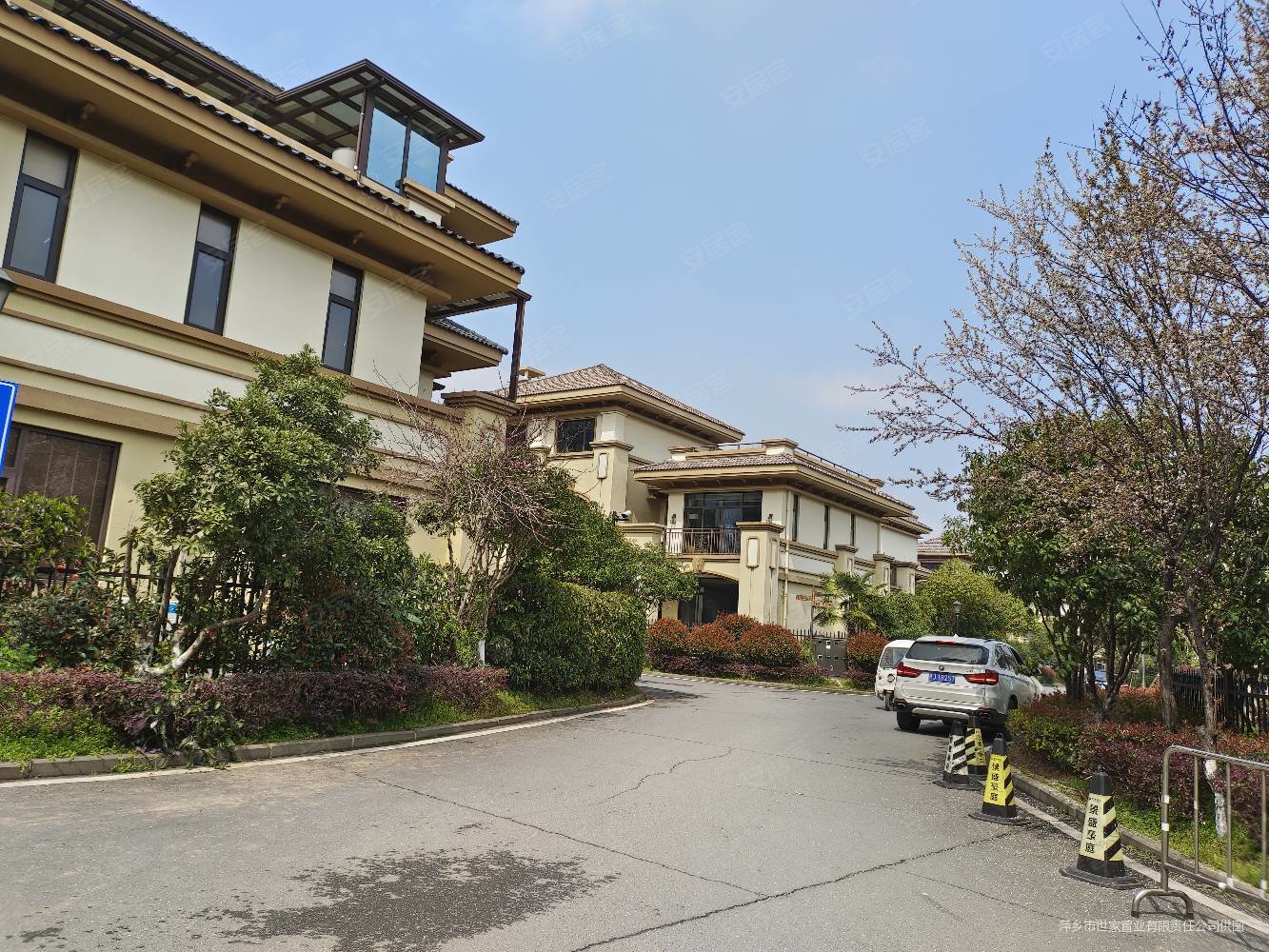 全屋实木景盛豪庭联别墅前后花园带地下室4房出售,宏宇景盛豪庭二手房