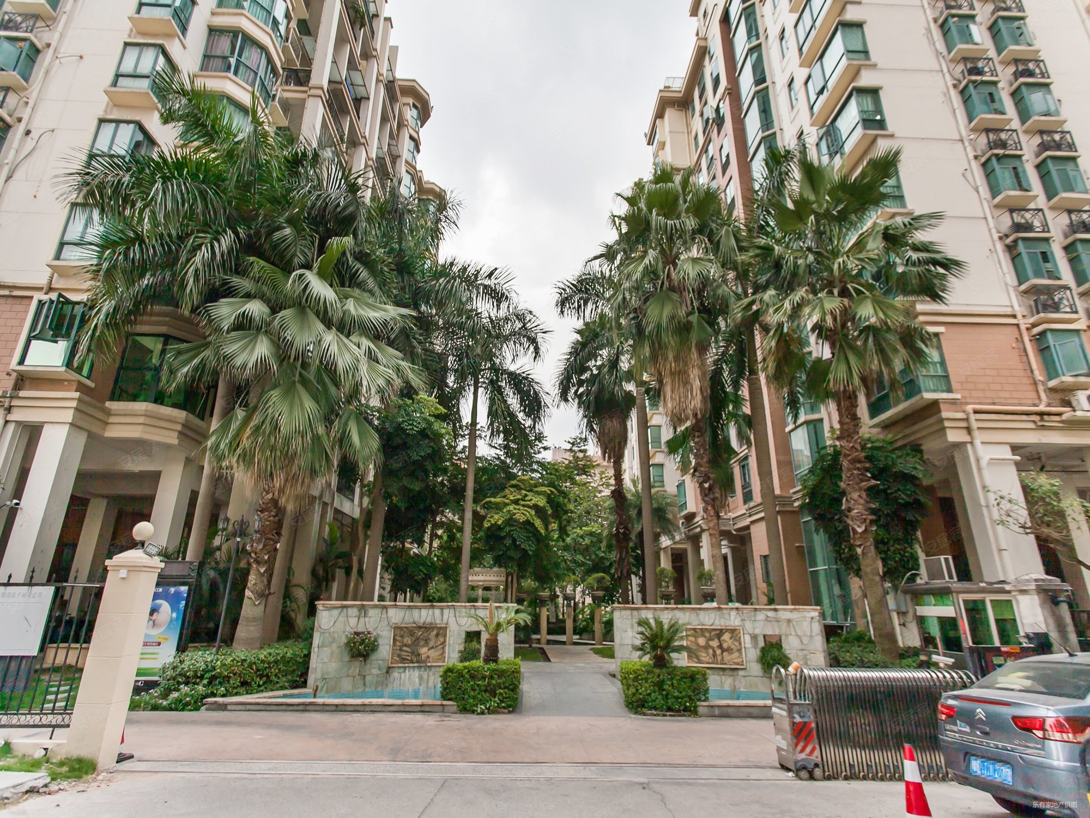 英伦名苑三期家具家电齐全4室,舒适环境等你享受,英伦名苑(三期)二手