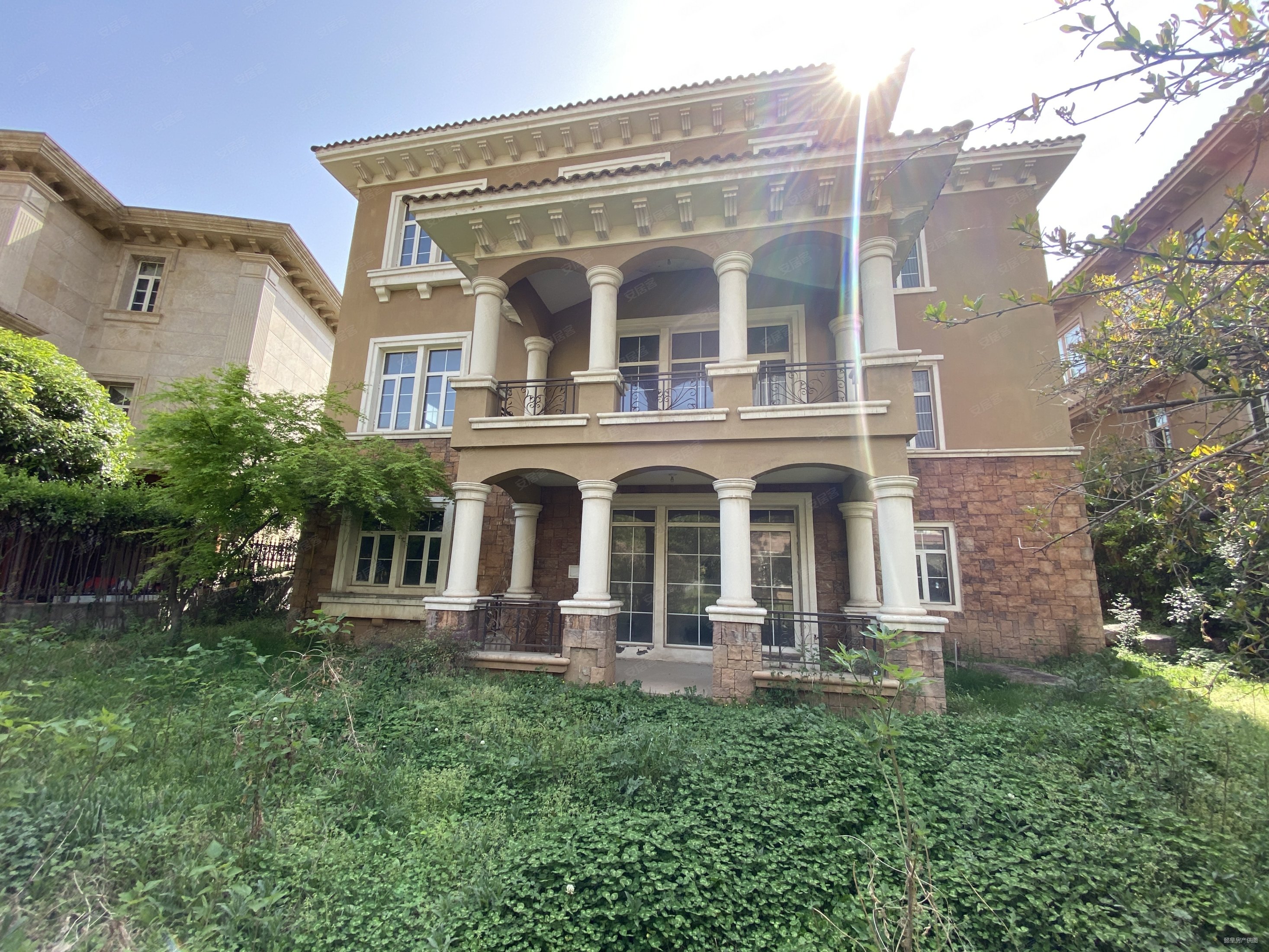 临河 独栋别墅 国宝花园 300多平环绕式花园 独栋别墅区