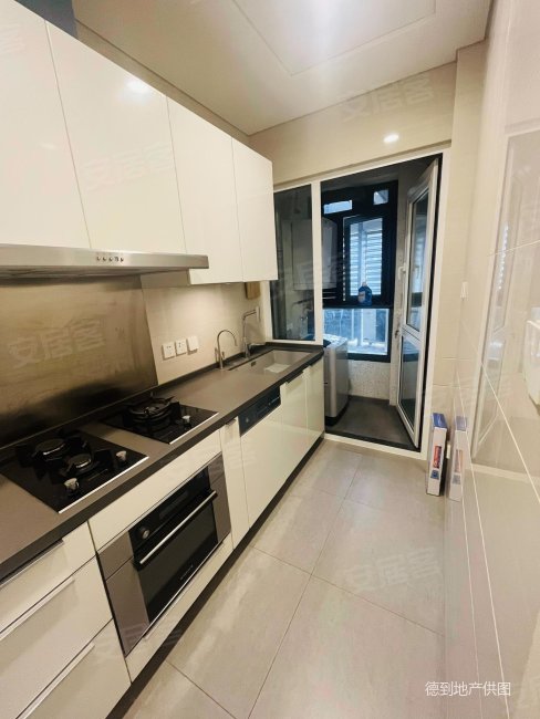 晶耀名邸(二期) 带电梯 交通便捷 次新小区 装修好