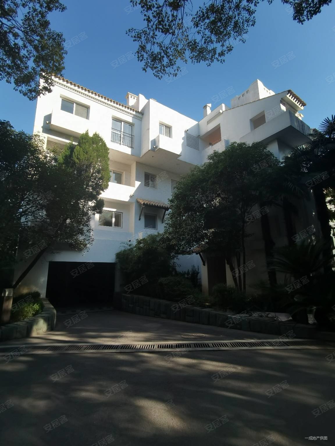 上海房产网>上海二手房>长宁二手房>西郊公园二手房>鼎邦丽池>