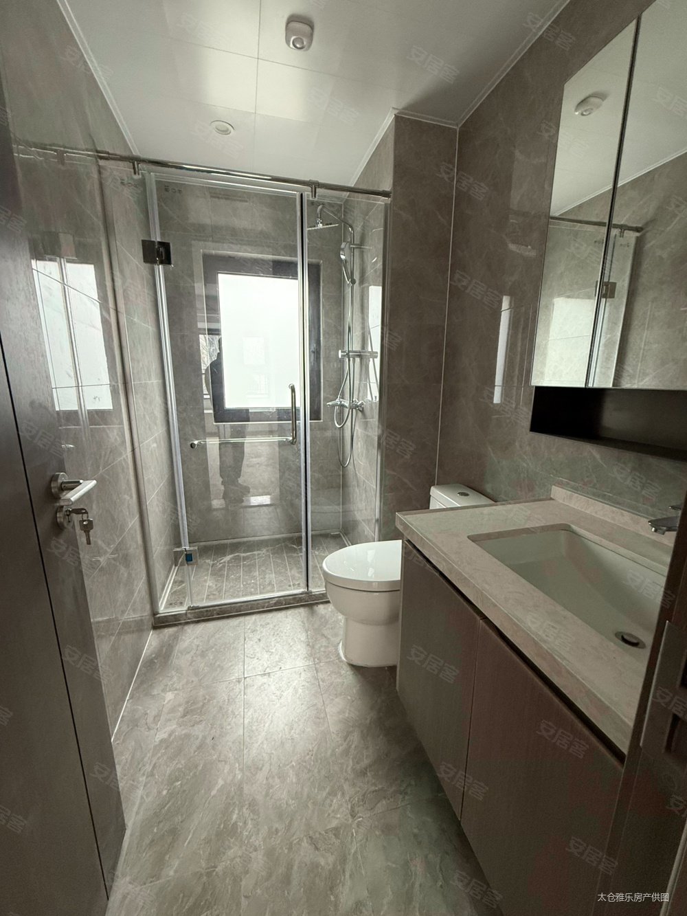 心望雅苑3室2厅2卫105㎡南北168万