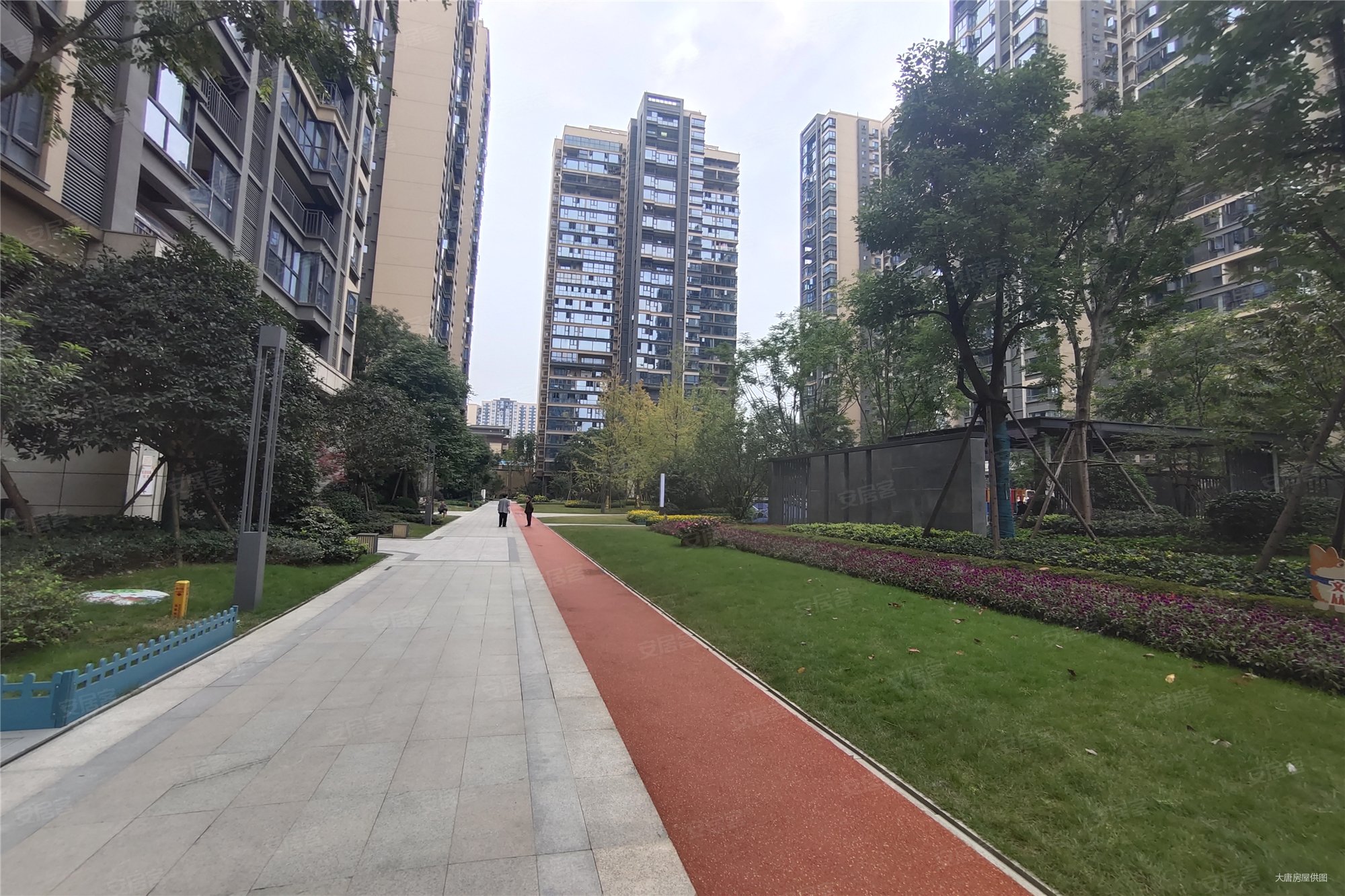 成都房产网>成都二手房>双流二手房>蛟龙港二手房>华润公园九里>