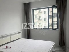 丹东振兴万达二院 红房小学 丹建馨园电视机厂附近 步梯三楼精装一室包取暖出租房源真实图片