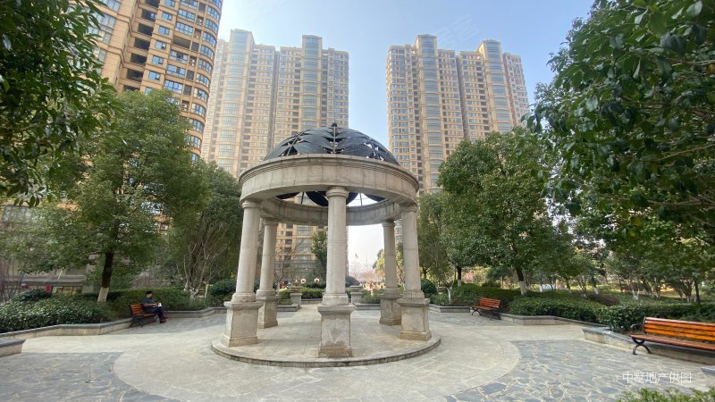 地铁口百商悦澜山精装2室2厅业主诚心出售