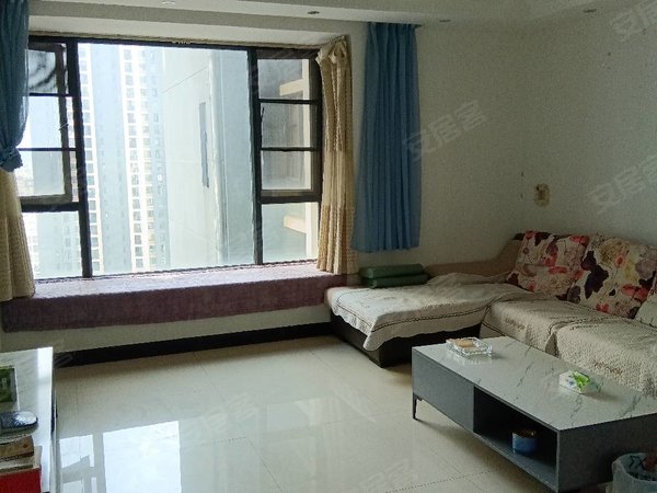 曲靖麒麟南市区金座福城南片区 精装四房 家具家电齐全 拎包入住出租房源真实图片