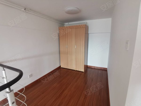 天津北辰北仓北辰红星国际广场(商住楼)红郡大厦新上精装居住房出租