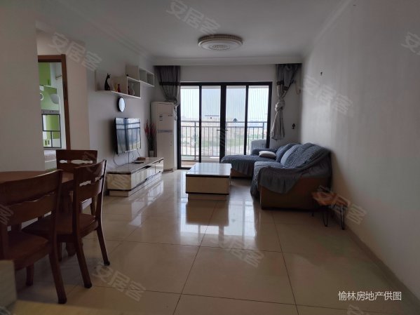 北滘美的翰城嘉园精装三房,维护好,中层采光好,方便看房