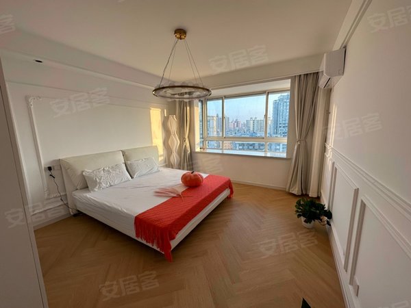 上海黄浦老西门兴林公寓兴林公寓 3室2厅2卫 配套齐全 南北通透 电梯