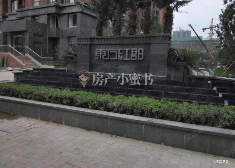 内环内配套齐全全屋精装修可拎包入住高区电梯房