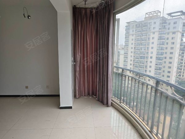 昆明五华北市区远洋风景远洋风景99平大三房,近昆八中,近和谐世界