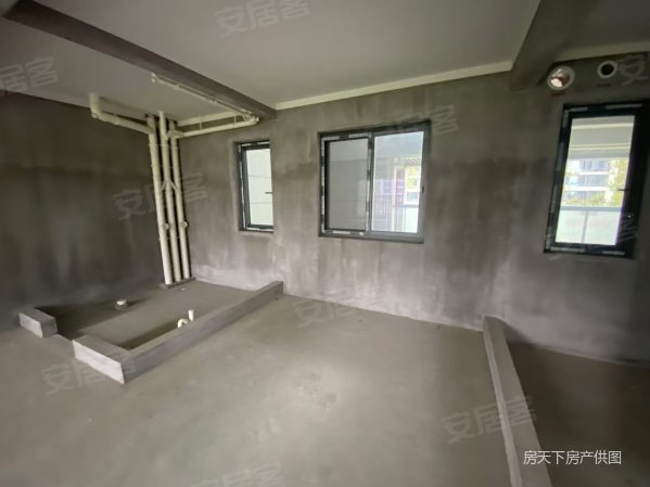 绿城桂语兰庭3室2厅2卫108㎡南北182万