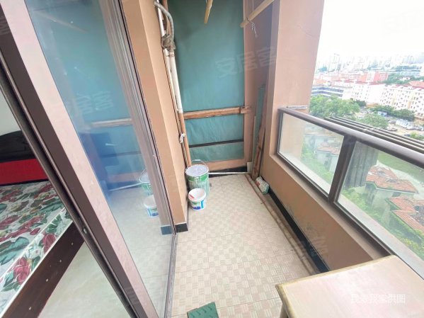 荣和怡景园满五中间楼层采光好近医院精装好房