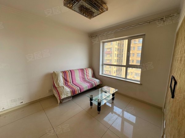 沈阳大东望花宝地铭郡宝地铭郡 精装两室  1600月 价格可议 随时看房