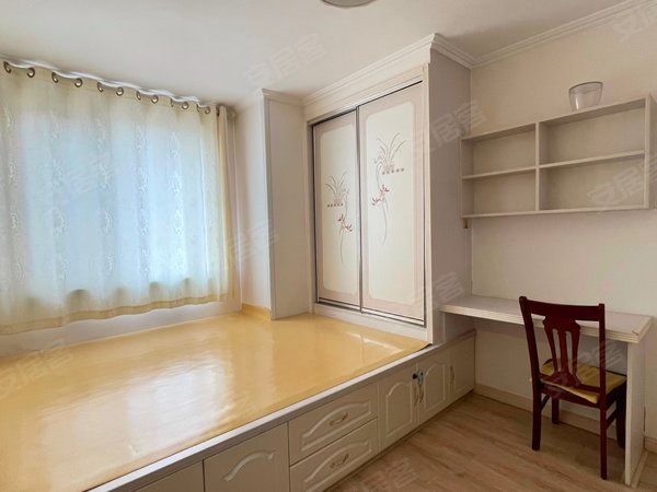 青岛即墨潮海天一仁和郡电暖炕 衣橱多 天一仁和郡 自住精装二居室