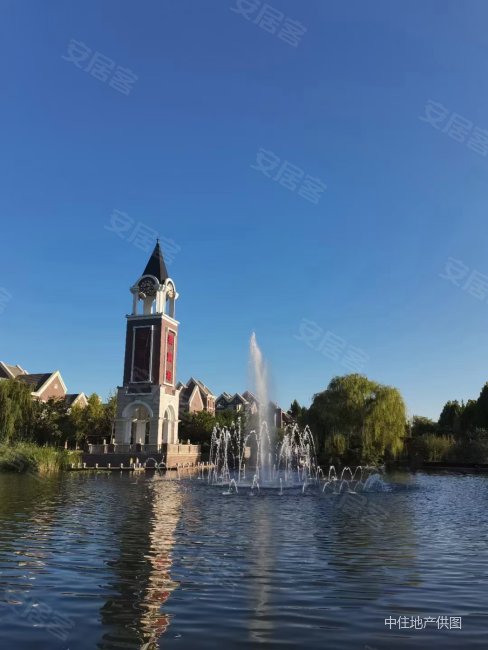 重汽莱蒙湖经十东路3室2厅2卫170平方米