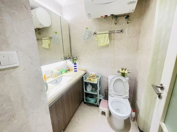 镇江句容宝华小学招商国际E城广场(商住楼)南京一站路!押一付一还包物业 央企开发 近南京万达茂经天路出租房源真实图片