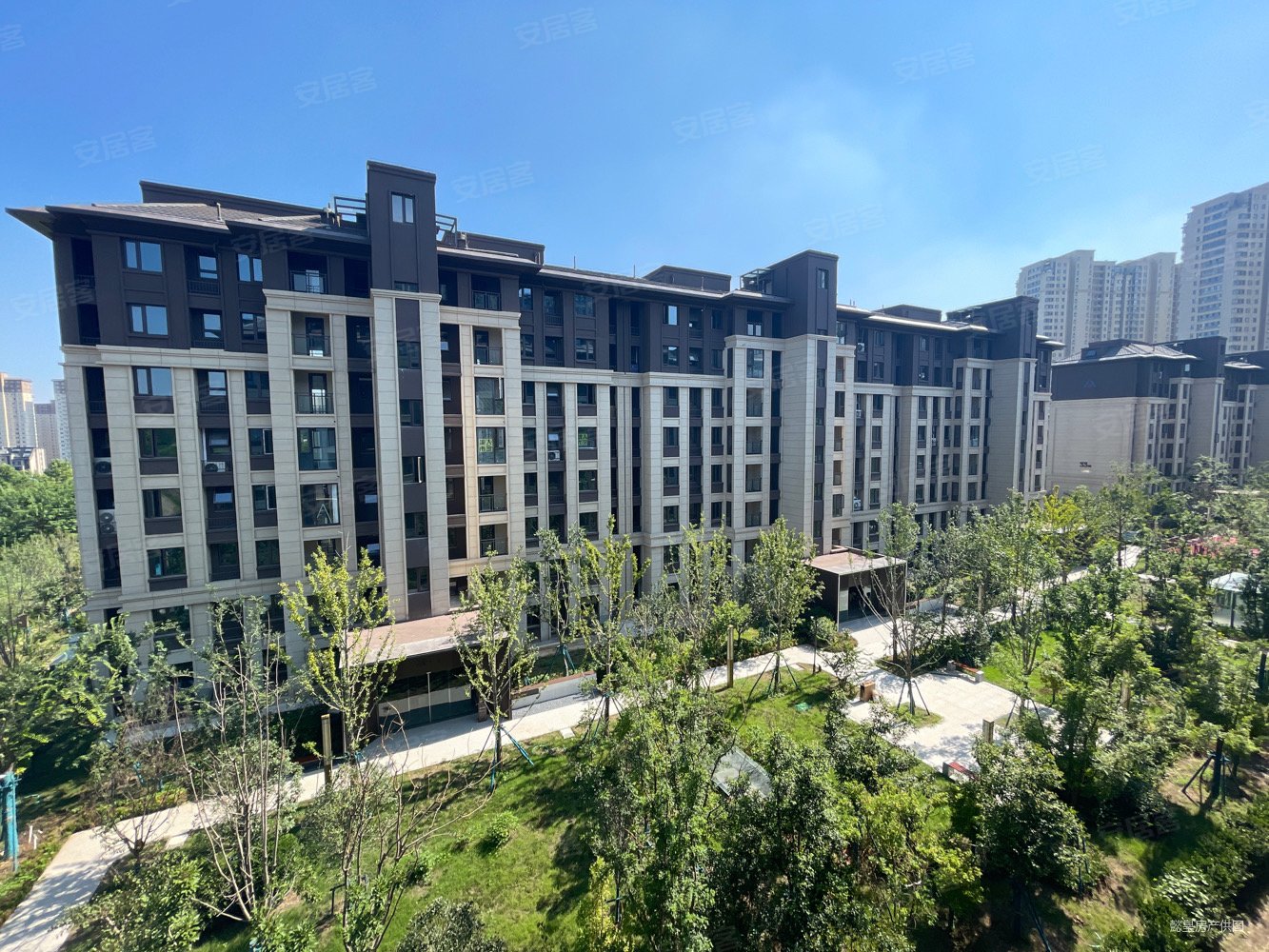 府五期洋房,建业定鼎府五期二手房,210万,4室2厅,2卫,168平米-洛阳