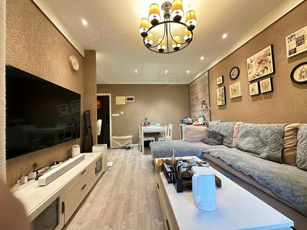 重庆渝北渝北黄泥磅上品拾陆黄泥磅红土地上品十六精装一房出租随时