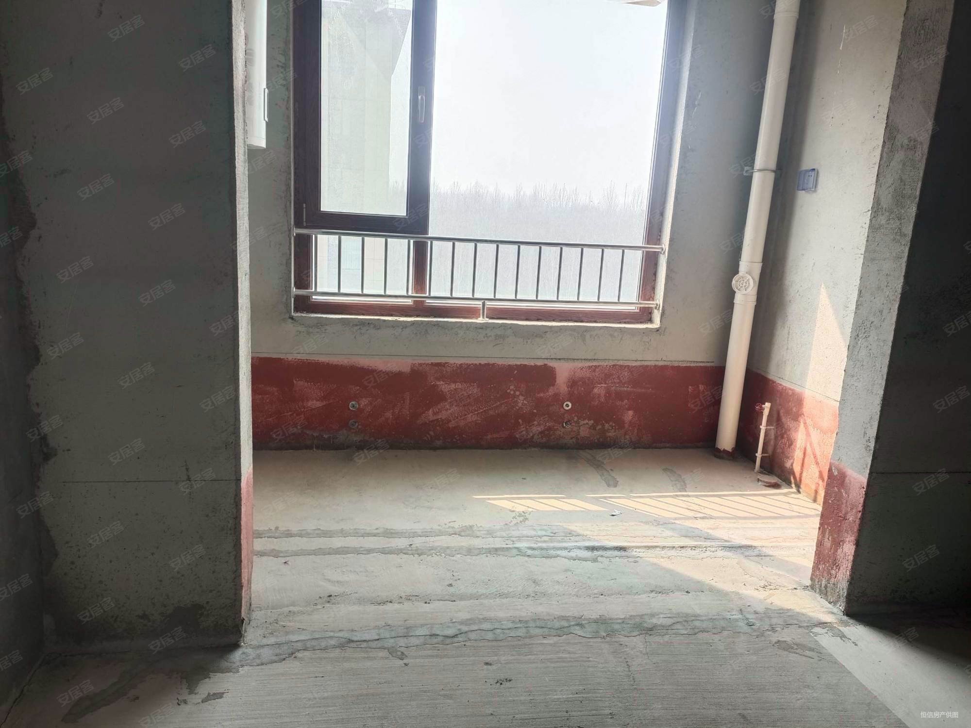 金元方山公馆4室2厅2卫193㎡南北135万