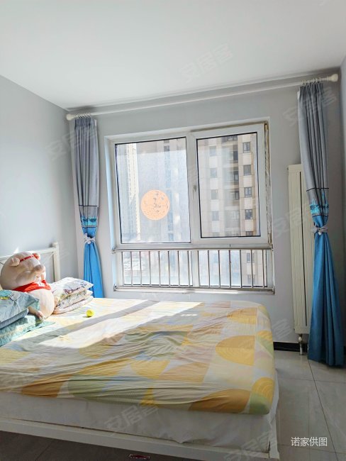 兰江新苑三水道1室1厅1卫5713平方米