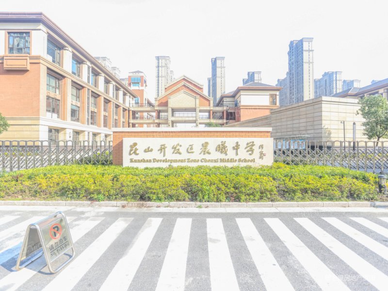 业主挂牌绿地21新城,精装修 ,自住房,价格可商量