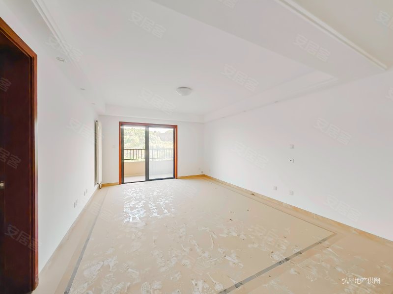 中间好楼层 装修好 低密宜居 商品房 有电梯 次新小区,中海御景台二手