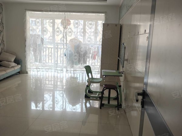 榆林榆阳阳光广场赛维利亚赛维利亚两室主卧出租出租房源真实图片