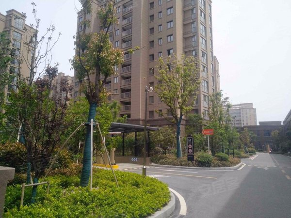 盐城亭湖盐城会展中心悦达汇文苑亭湖高中对面 1700一个月悦达汇文苑