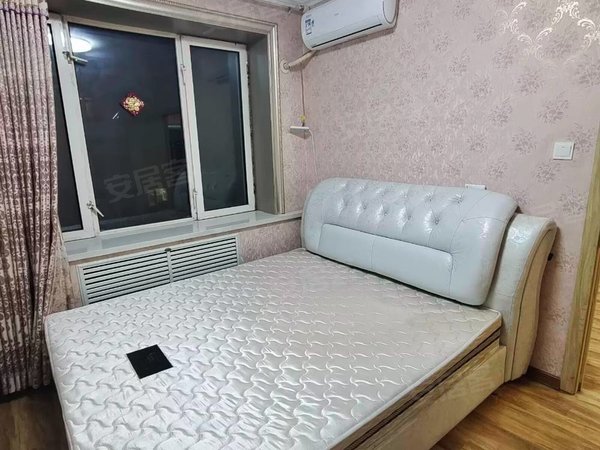 哈尔滨南岗儿童公园黑山街小区(69号,73号)月付款精装修4楼!