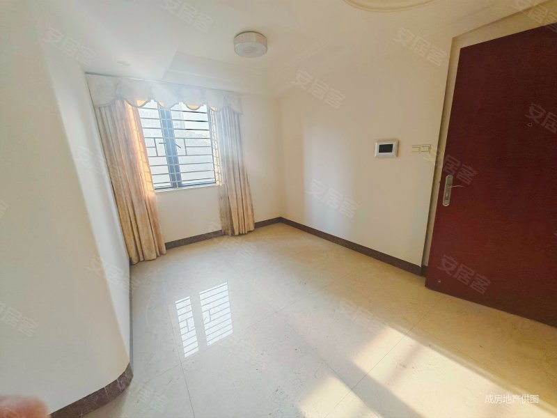 急售季华园精装三房季华地铁成熟大小区