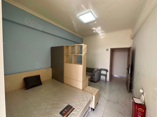 深圳龙岗宝龙南景南约新村宝龙比亚迪民水民电电梯精装阳台大单间家电