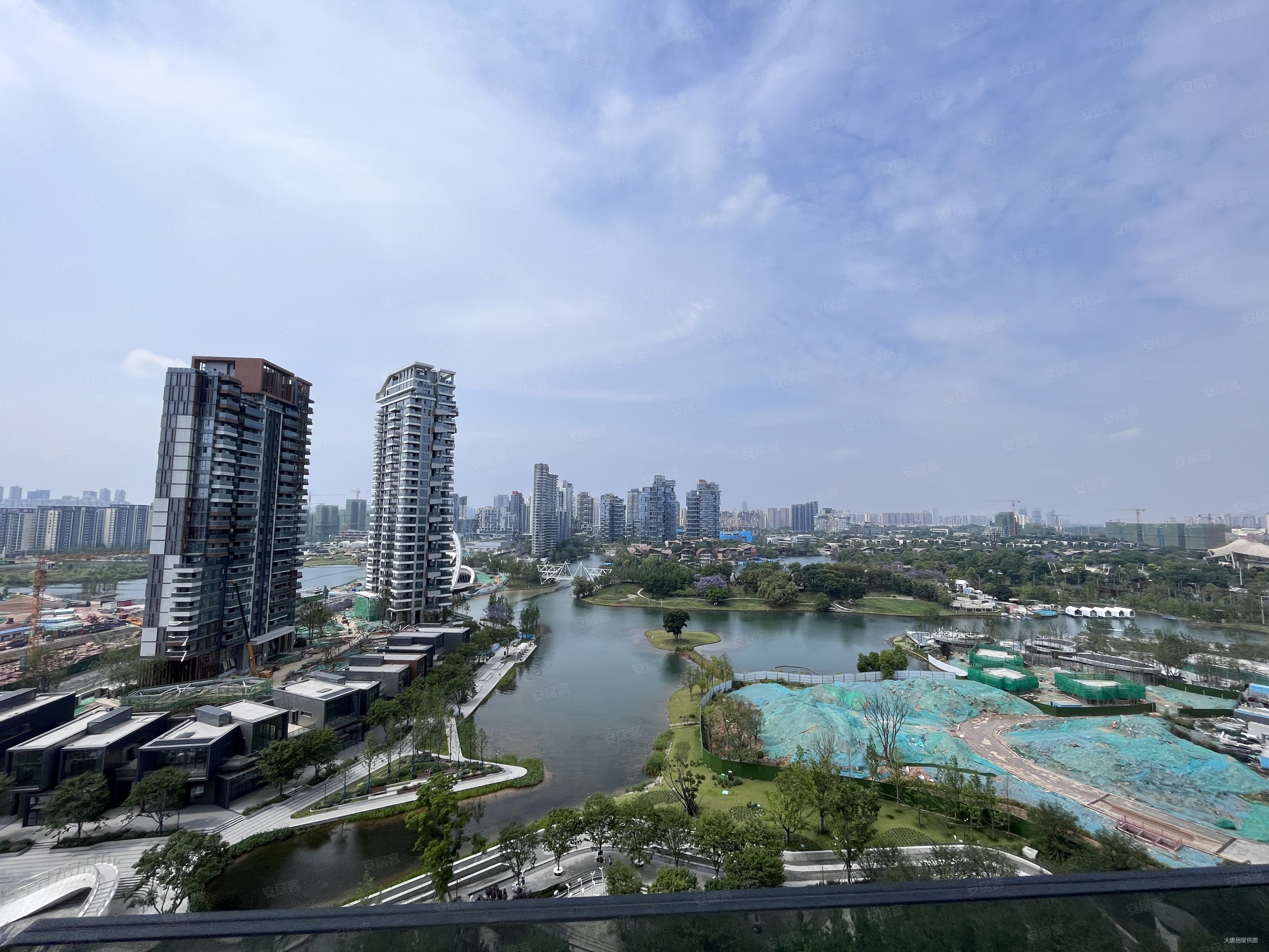 麓湖生态城汀院精装大平层中间好楼层户型大气通透看湖