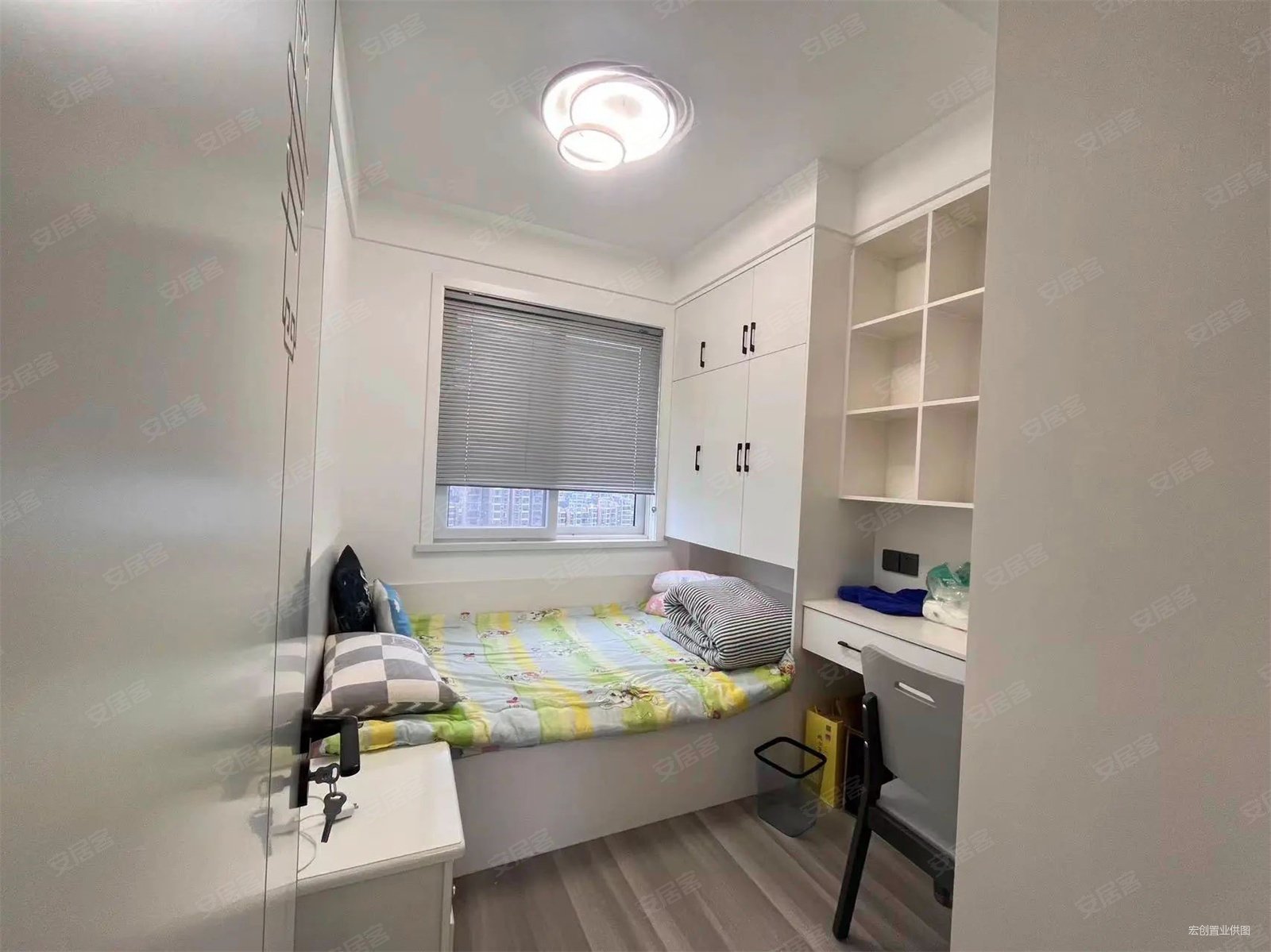 南京房产网>南京二手房>六合二手房>龙池二手房>冠城大通蓝郡梅苑>